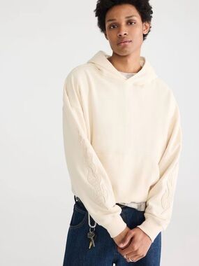 NWT Aeropostale Women’s Size Large Cloud Soft Flames Boxy Hoodie Soft Cream